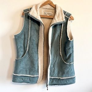 VINTAGE WINDRIVER SUEDE SHERPA VEST
